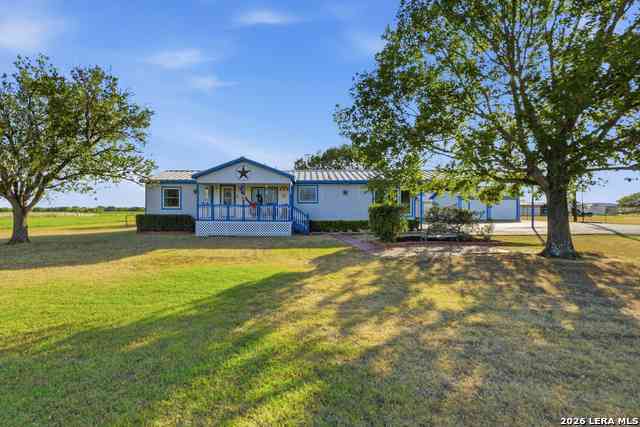 Homes For Sale - 775 Warncke Rd<br/> Guadalupe County, La Vernia, TX 78121