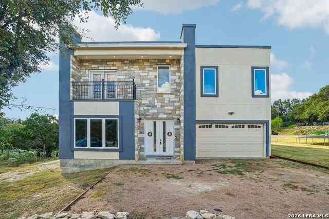 Homes For Sale - 757 Canyon Bnd<br/> Comal County, Canyon Lake, TX 78133