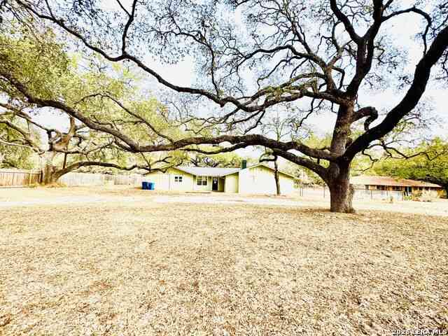 Homes For Sale - 25 Sunrise Dr.<br/> Atascosa County, Pleasanton, TX 78064