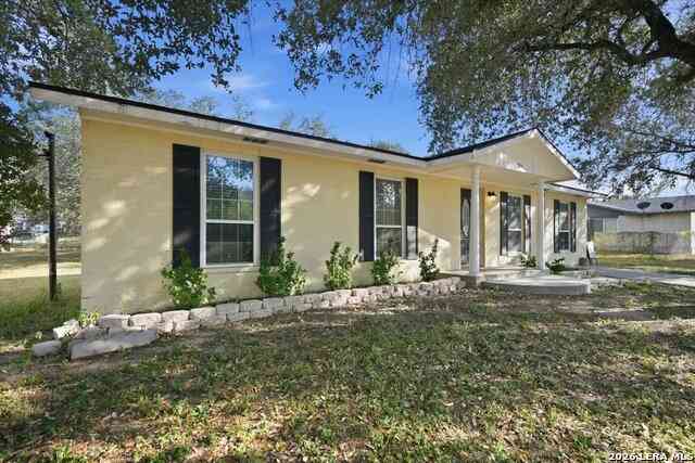 Homes For Sale - 1307 William St<br/> Live Oak County, George West, TX 78022