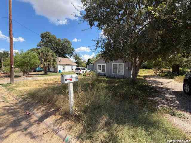 Homes For Sale - 527 Boone Street<br/> Uvalde, TX 78801