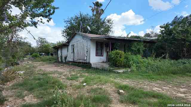 Homes For Sale - 16420 Shepherd Rd<br/> Atascosa, TX 78002