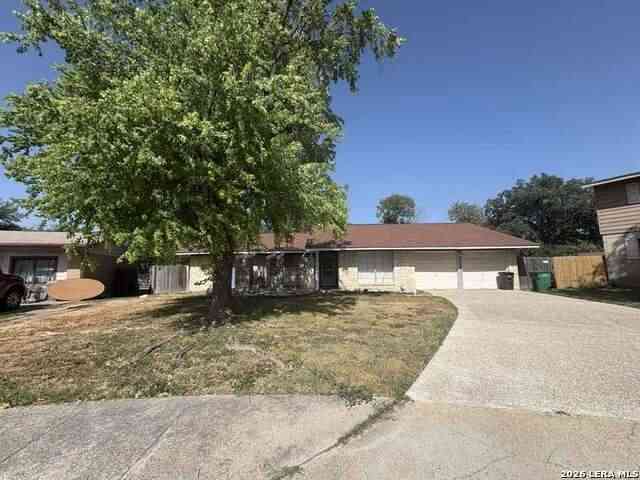 Homes For Sale - 6300 Malacca Dr<br/> San Antonio, TX 78218