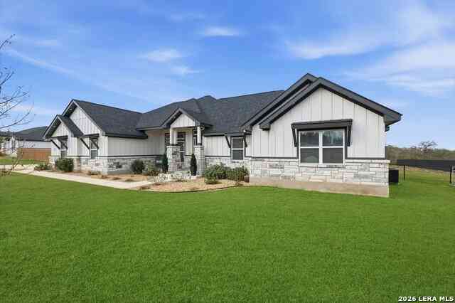 Homes For Sale - 113 Hondo Dr<br/> La Vernia, TX 78121