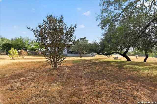 Mobile Home For Sale - 433 County Road 4511<br/> Hondo, TX 78861