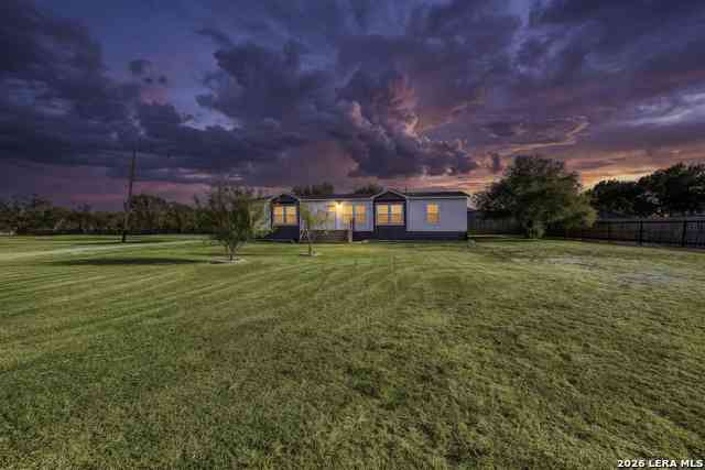 Mobile Home For Sale - 680 Se Front Ave E<br/> Uvalde County, Sabinal, TX 78881