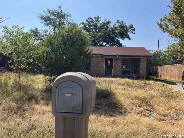 Homes For Sale - 317 Bohme<br/> Uvalde, TX 78801