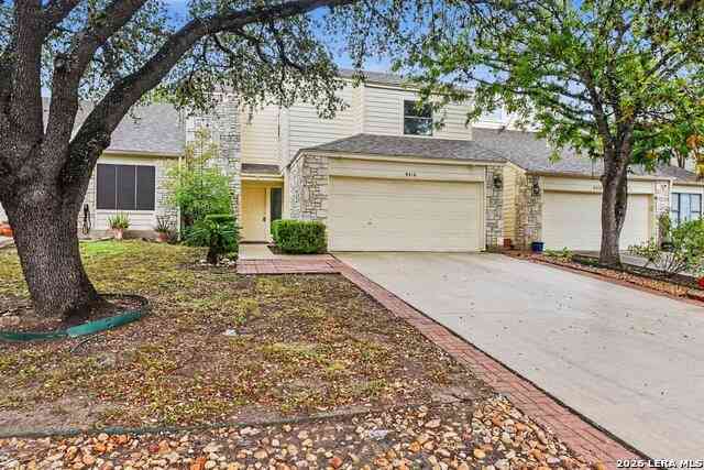 Homes For Sale - 8416 Echo Creek Ln<br/> San Antonio, TX 78240