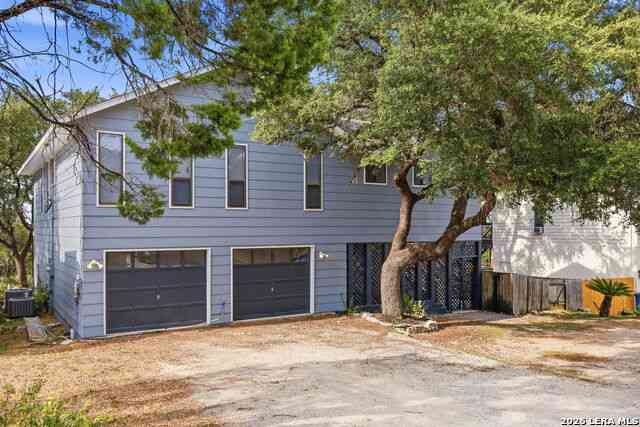 Homes For Sale - 603 Barbara Dr<br/> Canyon Lake, TX 78133