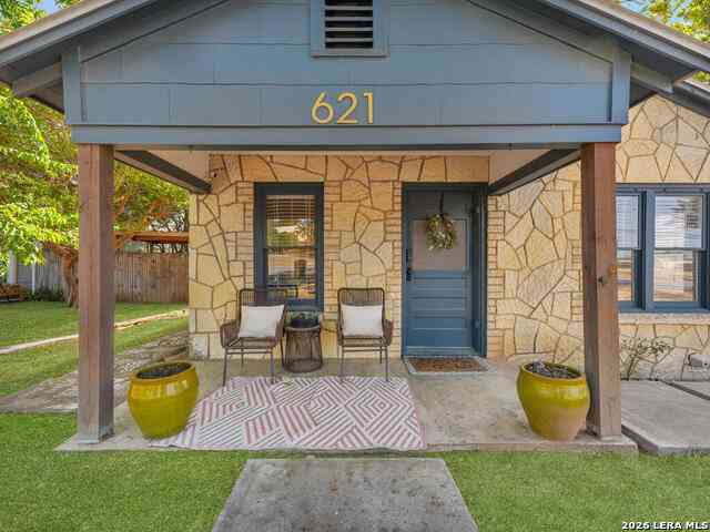 Homes For Sale - 621 S Washington St<br/> Fredericksburg, TX 78624