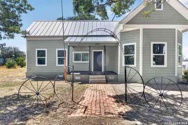 Homes For Sale - 285 Avenue I<br/> Uvalde County, Knippa, TX 78870