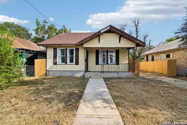 Homes For Sale - 637 Canton<br/> San Antonio, TX 78202