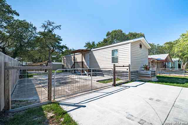 Mobile Home For Sale - 11 Sandra<br/> Rockport, TX 78382