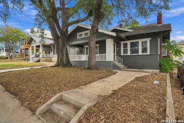Homes For Sale - 534 W Magnolia Ave<br/> San Antonio, TX 78212