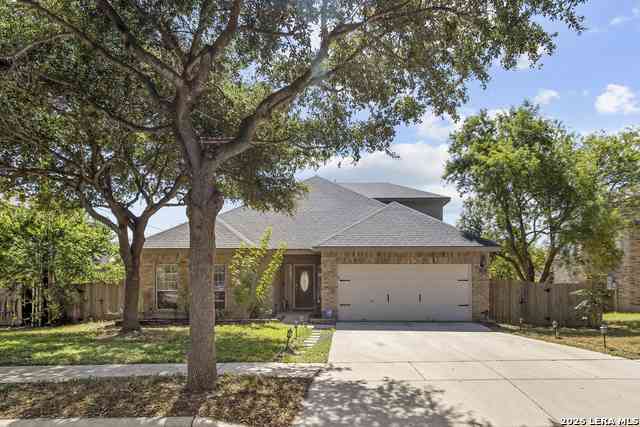 Homes For Sale - 117 Blue Sage<br/> Cibolo, TX 78108