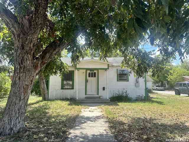 Homes For Sale - 738 W Harding<br/> San Antonio, TX 78221