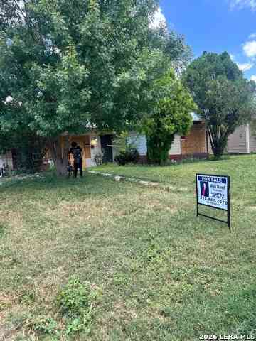 Homes For Sale - 135 Savannah Dr<br/> San Antonio, TX 78213
