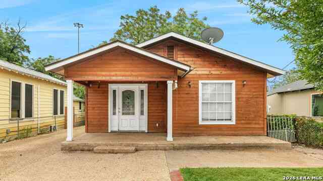 Homes For Sale - 202 E Lubbock<br/> San Antonio, TX 78204