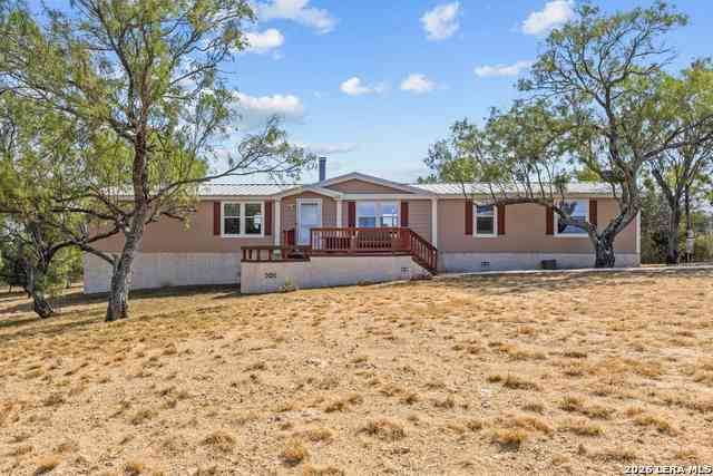 Mobile Home For Sale - 157 County Road 5635<br/> Castroville, TX 78009