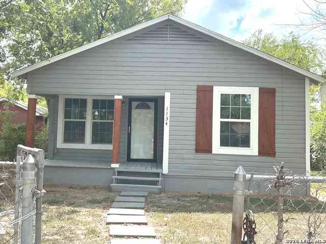 Homes For Sale - 1134 W Harlan Ave<br/> San Antonio, TX 78211