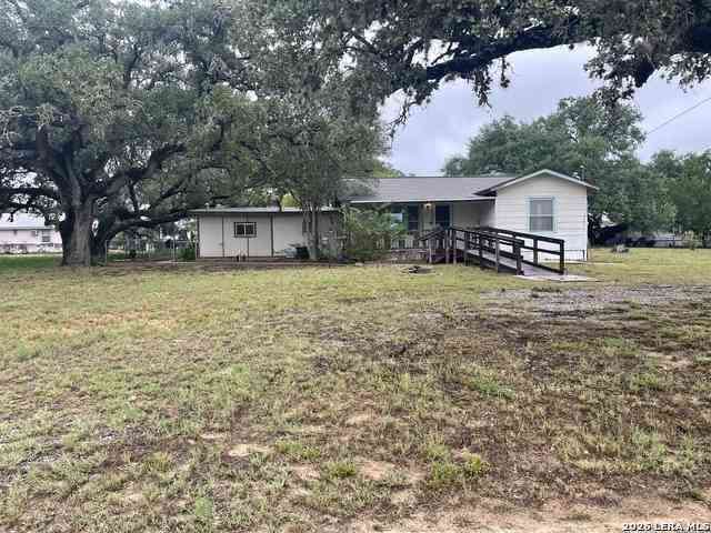 Homes For Sale - 917 Market<br/> Pleasanton, TX 78064