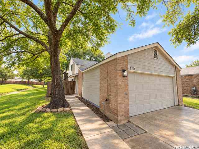 Homes For Sale - 13114 Brook Garden Ln<br/> Bexar County, San Antonio, TX 78232
