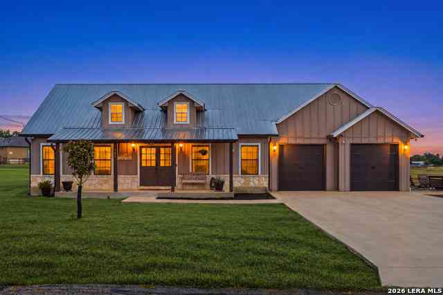 Homes For Sale - 445 Spanish Grant Cir<br/> Bandera, TX 78003
