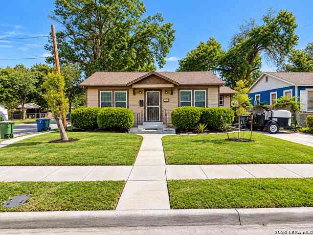 Homes For Sale - 355 Royston Ave<br/> Bexar County, San Antonio, TX 78225