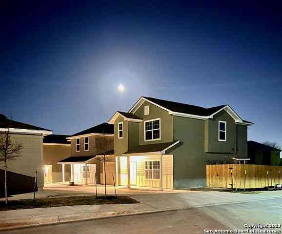 Homes For Rent - 2031 Silver Oaks<br/> San Antonio, TX 78213