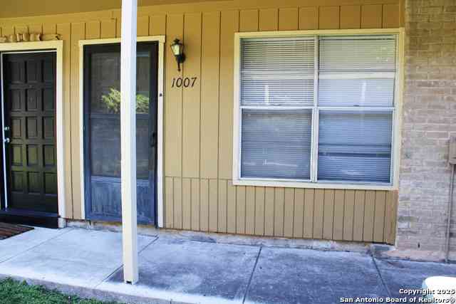 Condo For Rent - 923 Vance Jackson #1007<br/> San Antonio, TX 78201