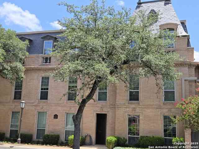 Condo For Rent - 7707 Broadway #24A<br/> San Antonio, TX 78209