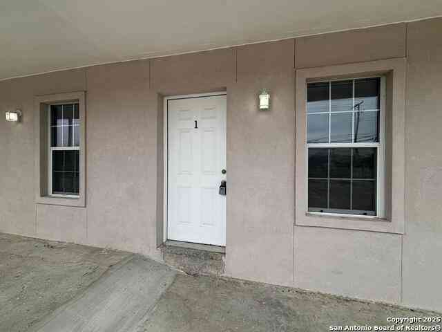 Apartment For Rent - 1303 Philadelphia St #1<br/> Laredo, TX 78041