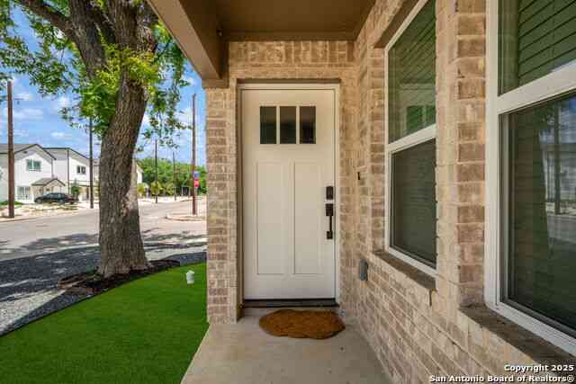 Homes For Rent - 1104 S Gevers St<br/> San Antonio, TX 78210