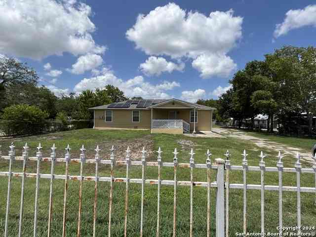 Homes For Rent - 1243 Gillette Blvd<br/> San Antonio, TX 78224