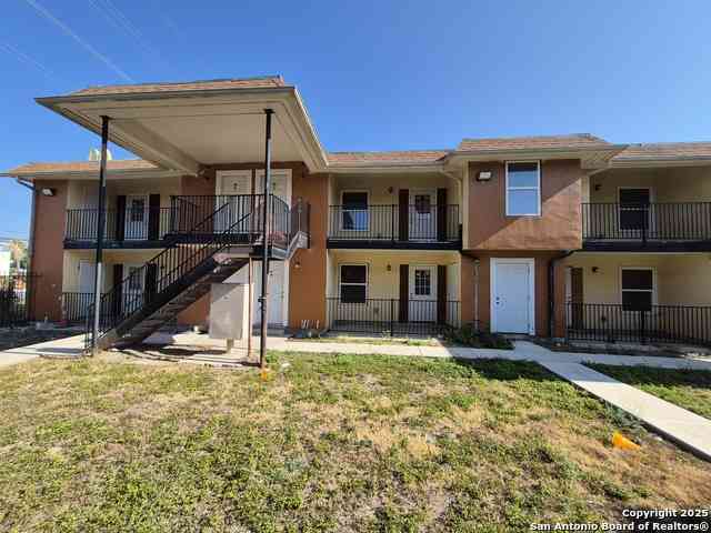 Apartment For Rent - 3718 Pleasanton Rd. #2-201<br/> San Antonio, TX 78221