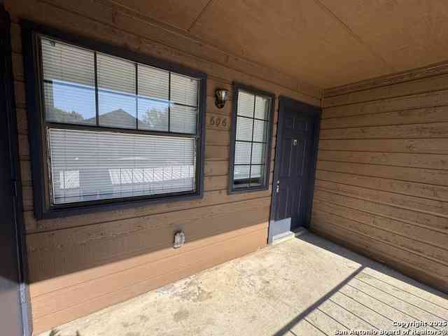 Condo For Rent - 4803 Hamilton Wolfe #606<br/> San Antonio, TX 78229