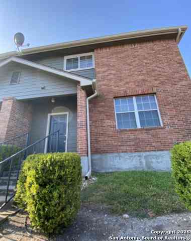 Condo For Rent - 143 Chapel Hill<br/> San Antonio, TX 78240