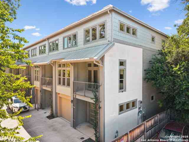 Other For Rent - 135 Cedar Street #105<br/> San Antonio, TX 78210