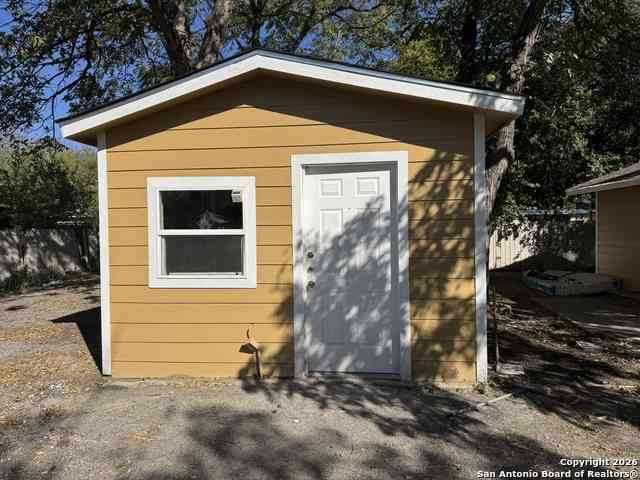 Homes For Rent - 419 Peabody #3<br/> San Antonio, TX 78211