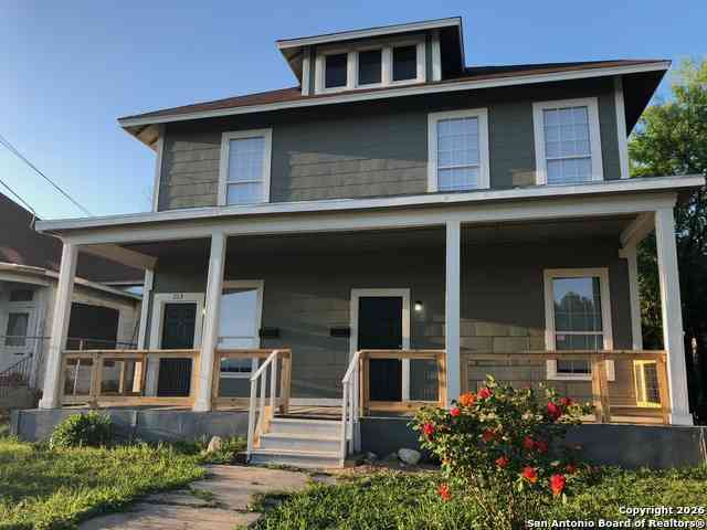 Multifamily For Rent - 215 Rigsby<br/> San Antonio, TX 78210