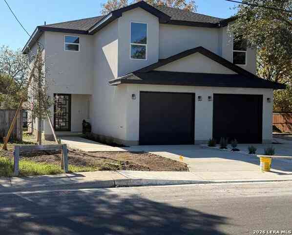 Multifamily For Rent - 2610 Woodbury St #102<br/> San Antonio, TX 78217