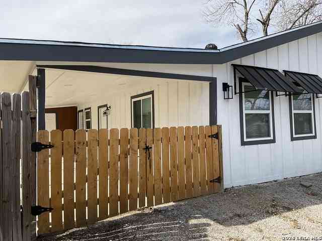 Multifamily For Rent - 2703 Menchaca #2 OR B<br/> San Antonio, TX 78228