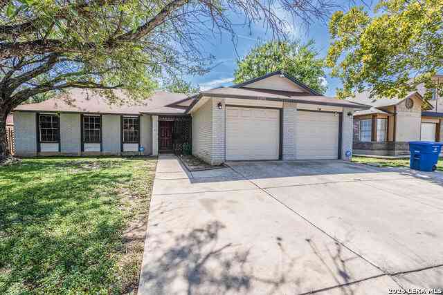 Multifamily For Rent - 5275 Meadow Rise #5275<br/> San Antonio, TX 78250
