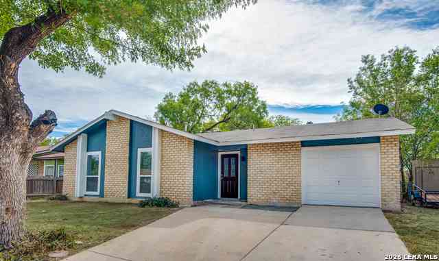 Homes For Rent - 5230 Village<br/> San Antonio, TX 78218