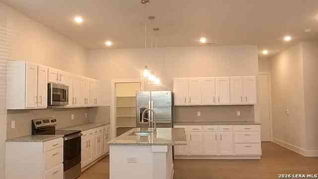 Apartment For Rent - 330 E Carson #1201<br/> San Antonio, TX 78208