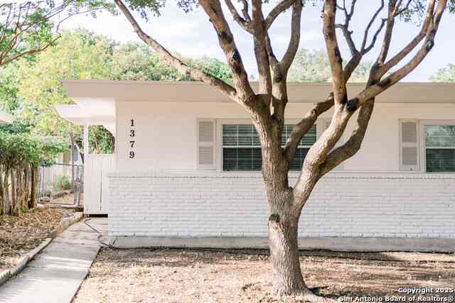 Multifamily For Rent - 1379 Oblate Dr<br/> San Antonio, TX 78216