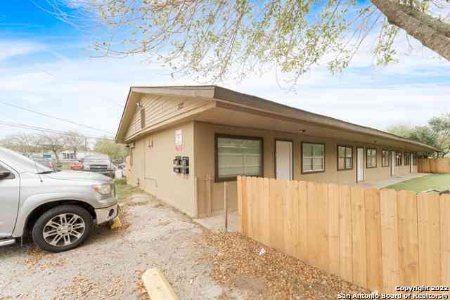 Homes For Rent - 522 Altitude #3<br/> San Antonio, TX 78227