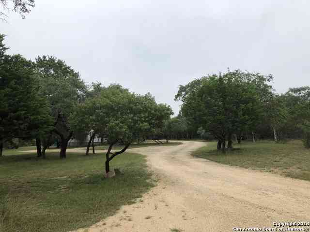 Mobile Home For Rent - 403 Los Indios Rd<br/> Kendall County, Boerne, TX 78006