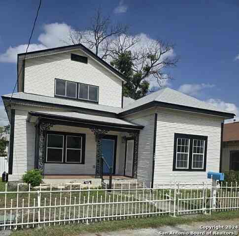 Homes For Rent - 1607 N Pine Street<br/> San Antonio, TX 78208