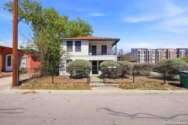 Multifamily For Rent - 127 Clay #2<br/> Bexar County, San Antonio, TX 78204